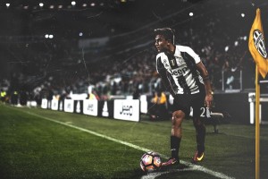 开云网页版-上海申花面临严峻考验，1-3负于柔佛新山无缘连胜，上海申花最新视频